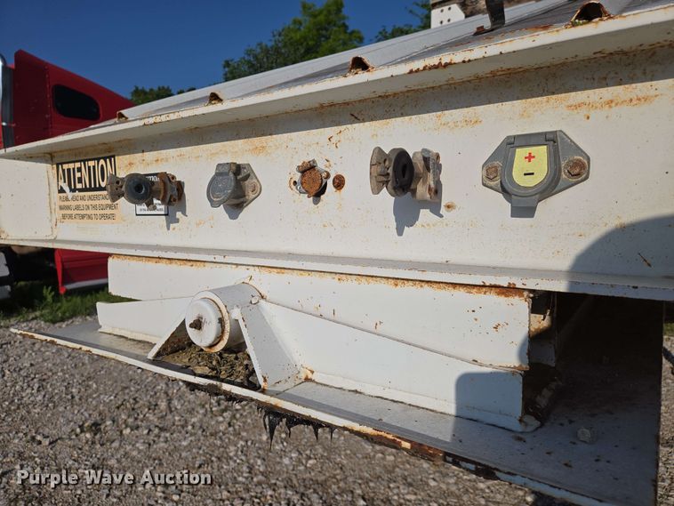 image for item EN8999 2012 Construction Trailer Specialists bottom dump trailer