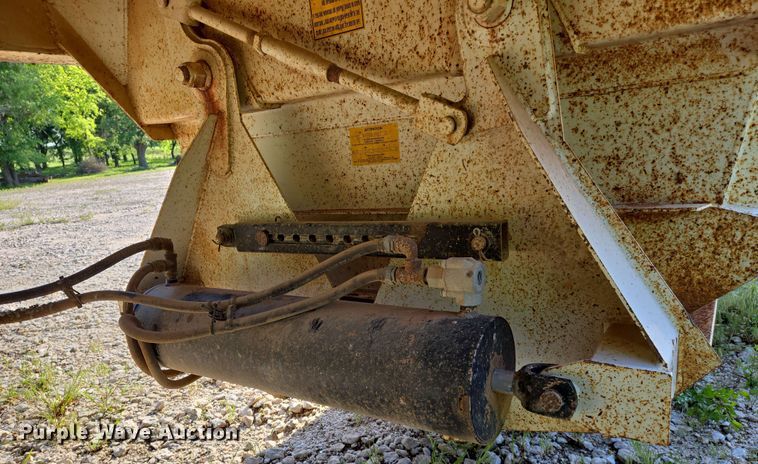 image for item EN8999 2012 Construction Trailer Specialists bottom dump trailer