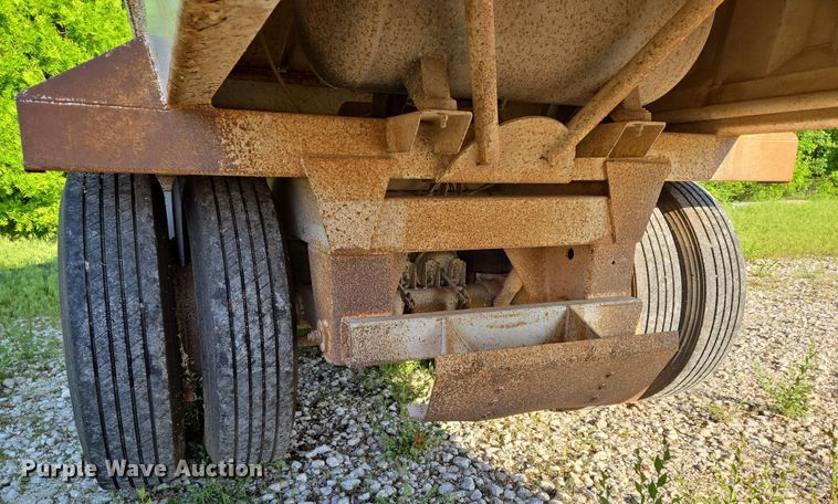 image for item EN8999 2012 Construction Trailer Specialists bottom dump trailer