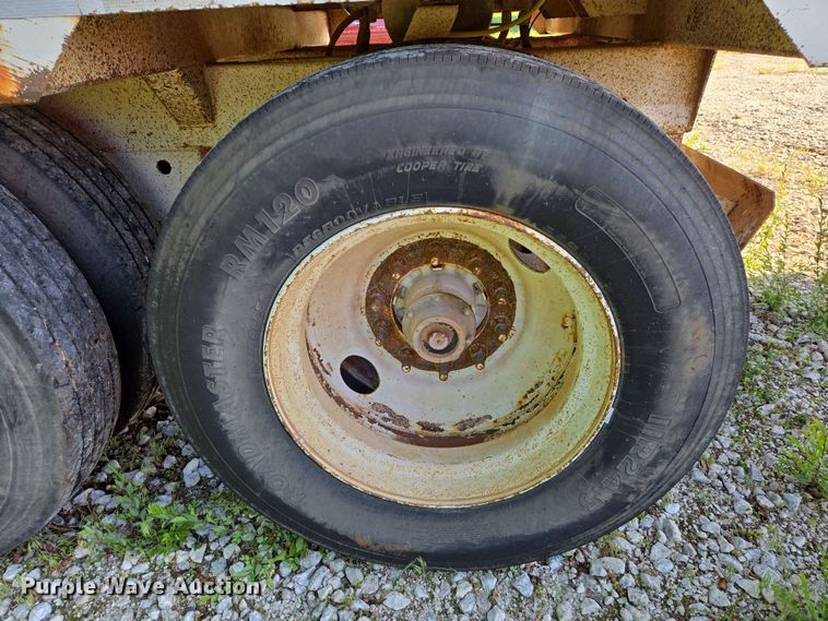 image for item EN8999 2012 Construction Trailer Specialists bottom dump trailer