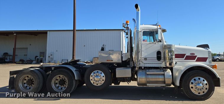 image for item EO0809 1994 Peterbilt 357 semi truck