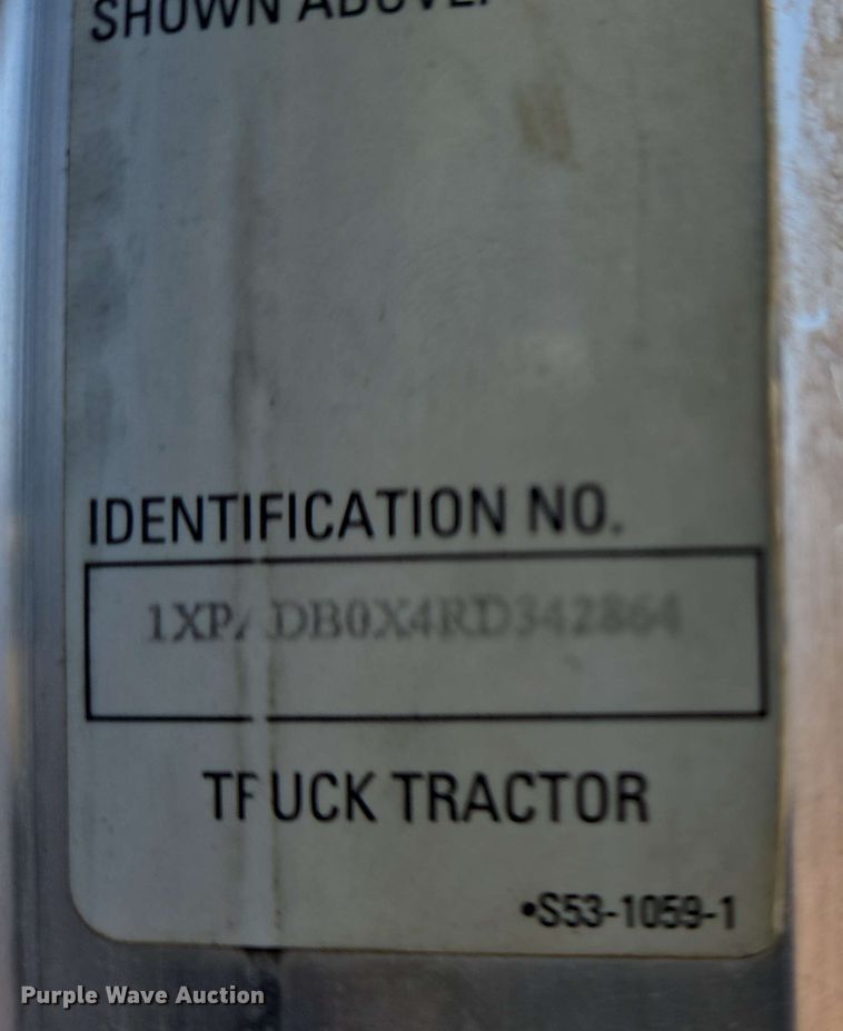 image for item EO0809 1994 Peterbilt 357 semi truck