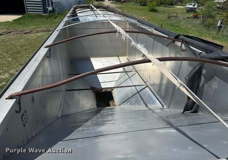 image for item EQ1427 1987 Timpte Super Hopper grain trailer