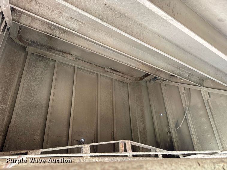 image for item EQ1427 1987 Timpte Super Hopper grain trailer