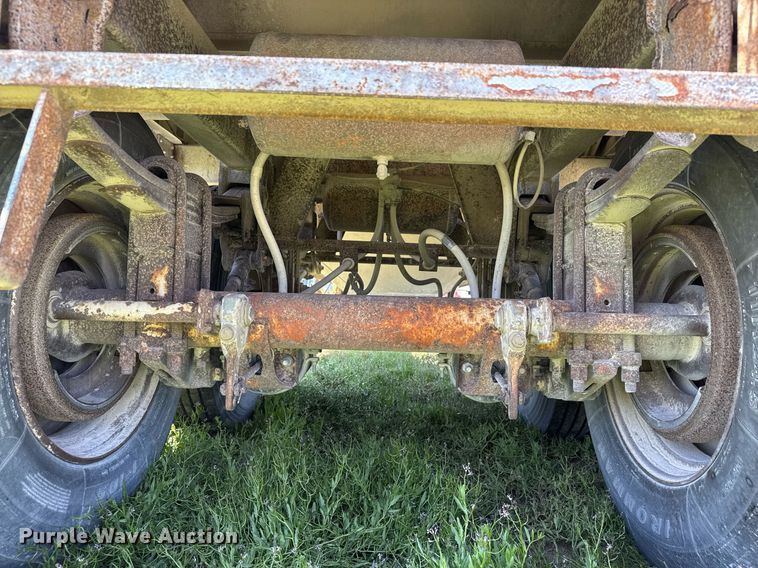 image for item EQ1427 1987 Timpte Super Hopper grain trailer