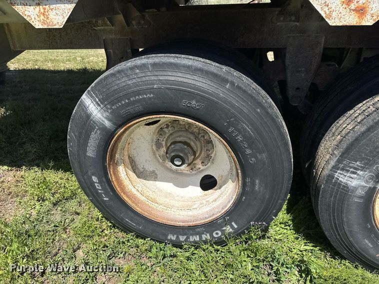 image for item EQ1427 1987 Timpte Super Hopper grain trailer