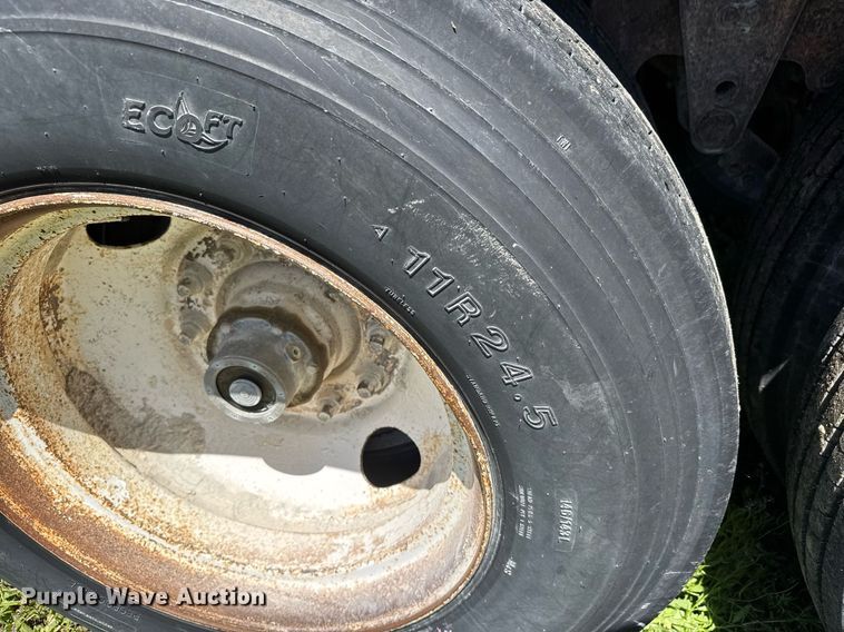 image for item EQ1427 1987 Timpte Super Hopper grain trailer