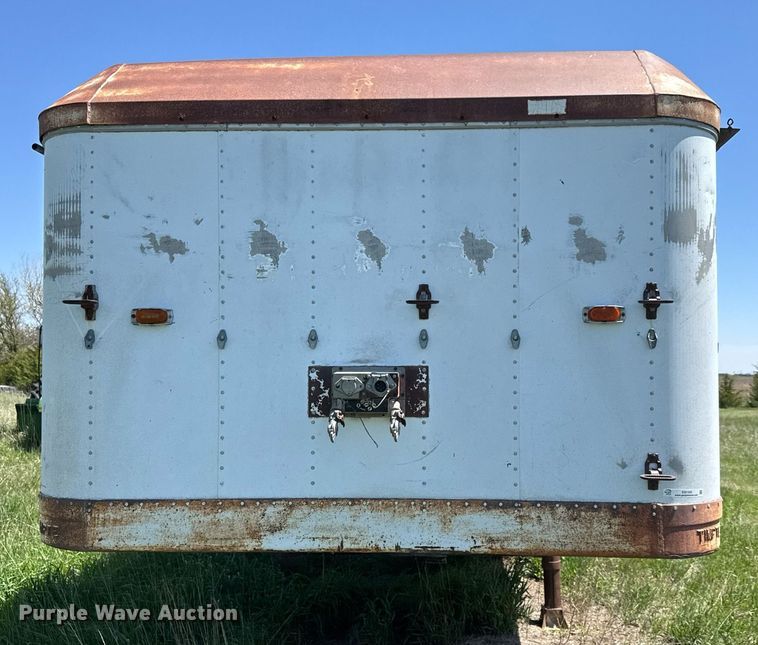 image for item EQ1433 1974 Timpte grain trailer