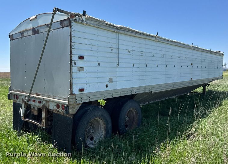 image for item EQ1433 1974 Timpte grain trailer