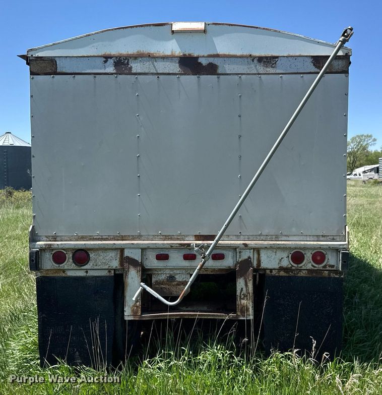 image for item EQ1433 1974 Timpte grain trailer