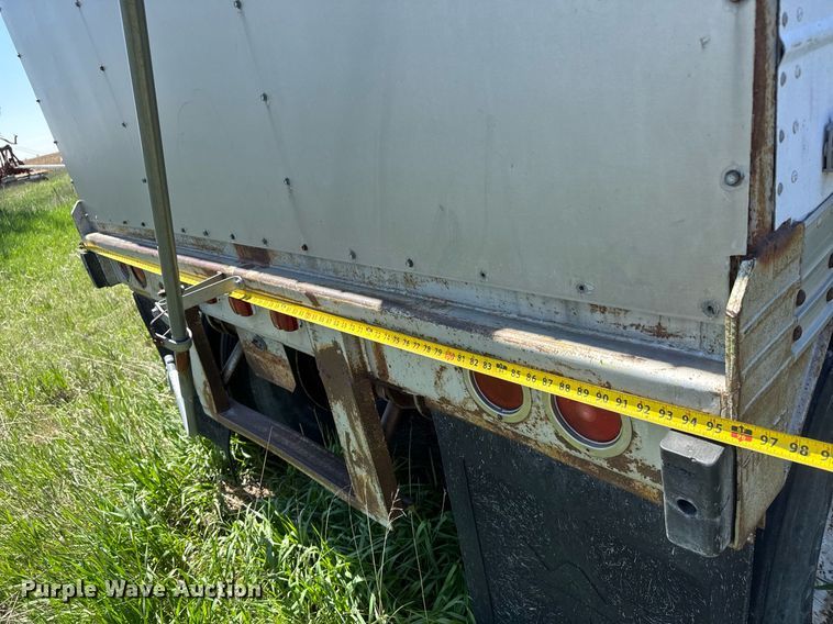 image for item EQ1433 1974 Timpte grain trailer
