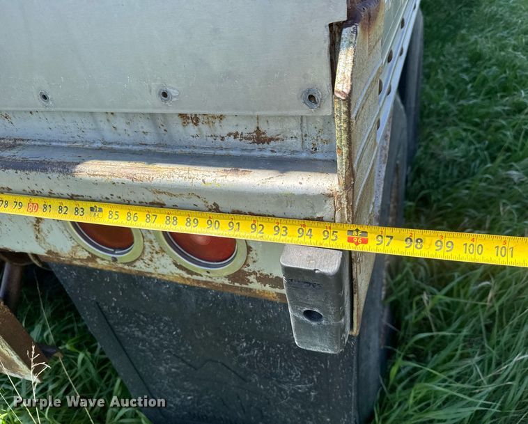 image for item EQ1433 1974 Timpte grain trailer