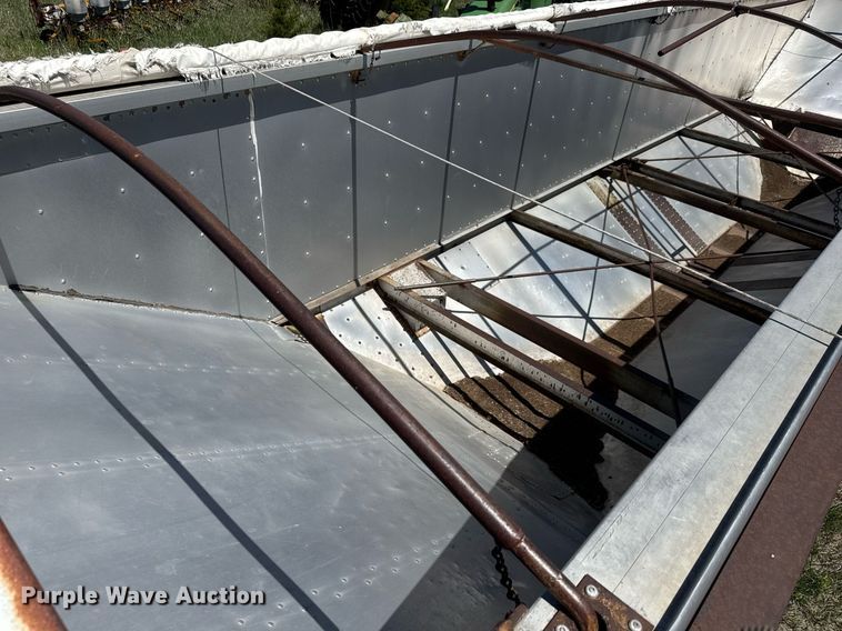 image for item EQ1433 1974 Timpte grain trailer