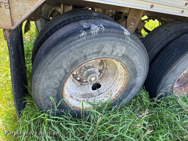 image for item EQ1433 1974 Timpte grain trailer