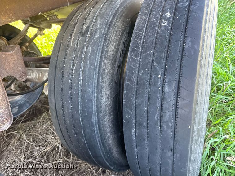 image for item EQ1433 1974 Timpte grain trailer