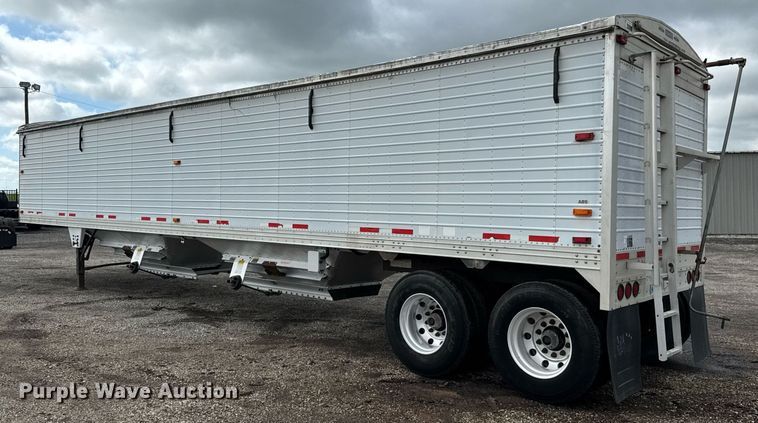 image for item EQ1456 2011 Timpte grain trailer