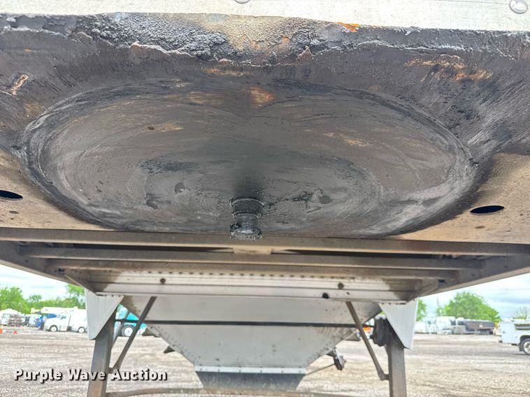 image for item EQ1456 2011 Timpte grain trailer