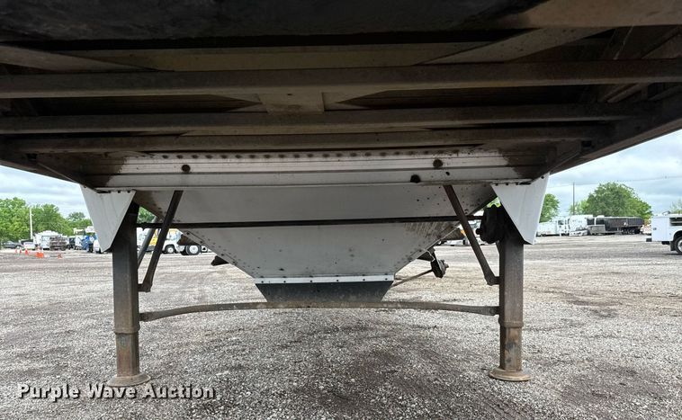 image for item EQ1456 2011 Timpte grain trailer