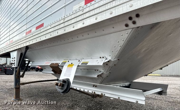 image for item EQ1456 2011 Timpte grain trailer