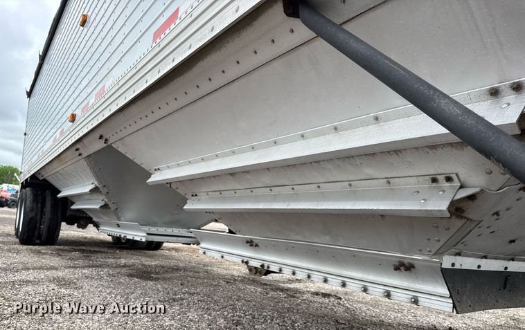 image for item EQ1456 2011 Timpte grain trailer