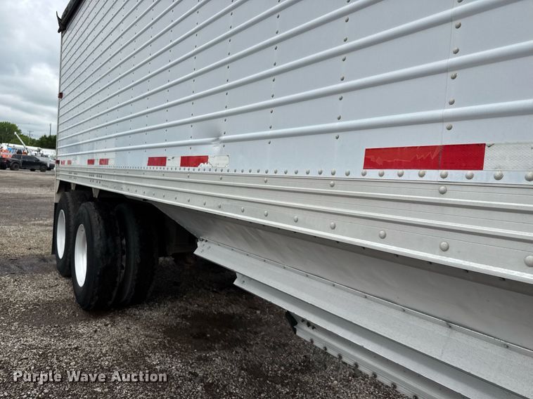 image for item EQ1456 2011 Timpte grain trailer