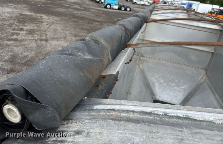 image for item EQ1456 2011 Timpte grain trailer