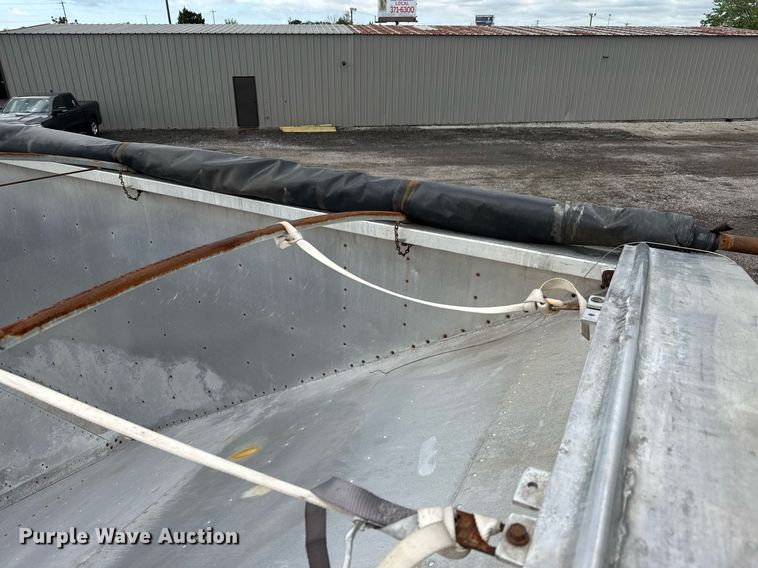 image for item EQ1456 2011 Timpte grain trailer