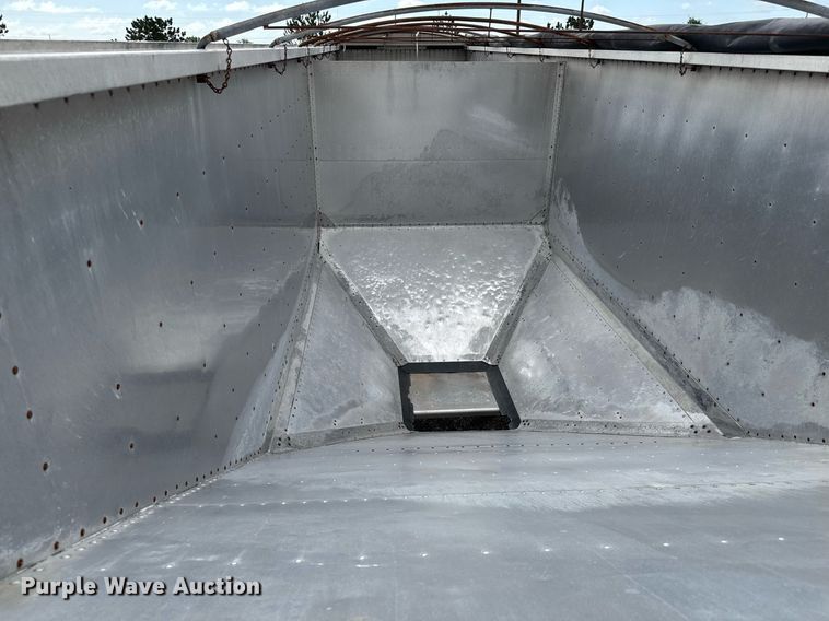 image for item EQ1456 2011 Timpte grain trailer