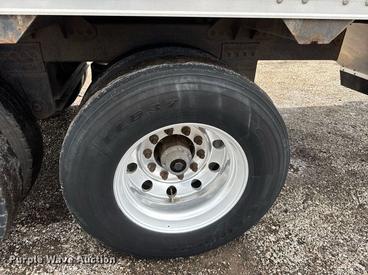 image for item EQ1456 2011 Timpte grain trailer