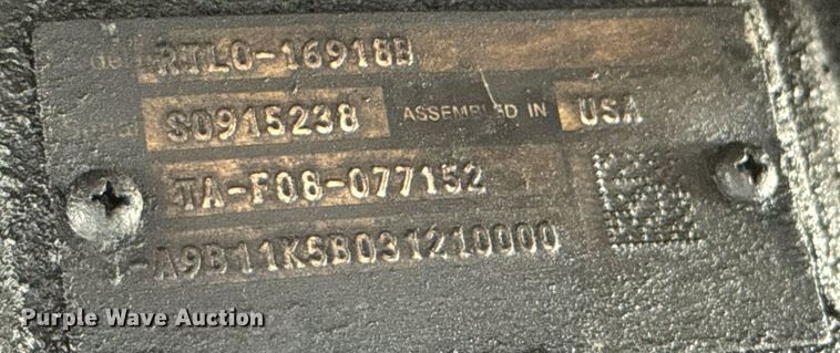 image for item EQ1459 2012 Kenworth T800 semi truck