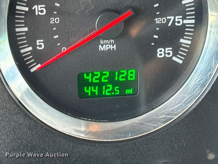 image for item EQ1459 2012 Kenworth T800 semi truck