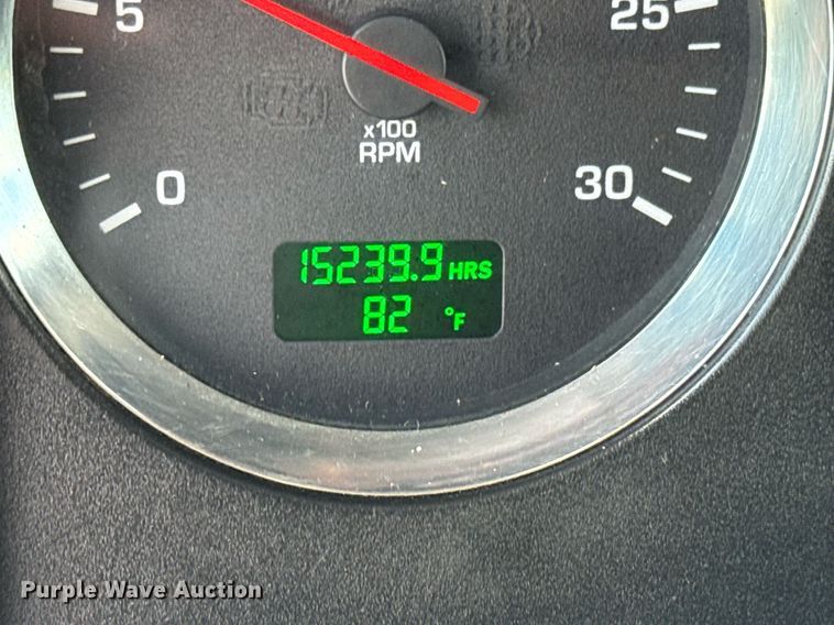 image for item EQ1459 2012 Kenworth T800 semi truck