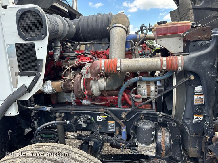 image for item EQ1459 2012 Kenworth T800 semi truck