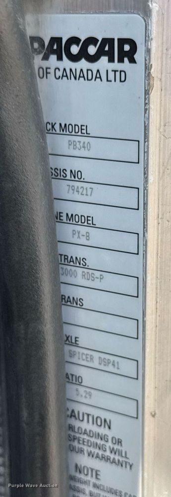 image for item EQ1464 2010 Peterbilt 340 rollback truck