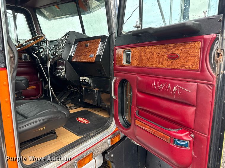 image for item EQ1471 1996 Peterbilt 379 semi truck