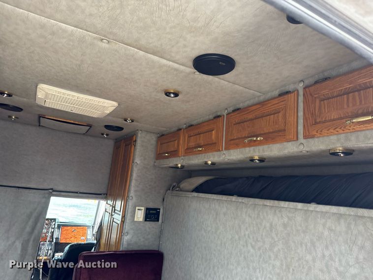 image for item EQ1471 1996 Peterbilt 379 semi truck