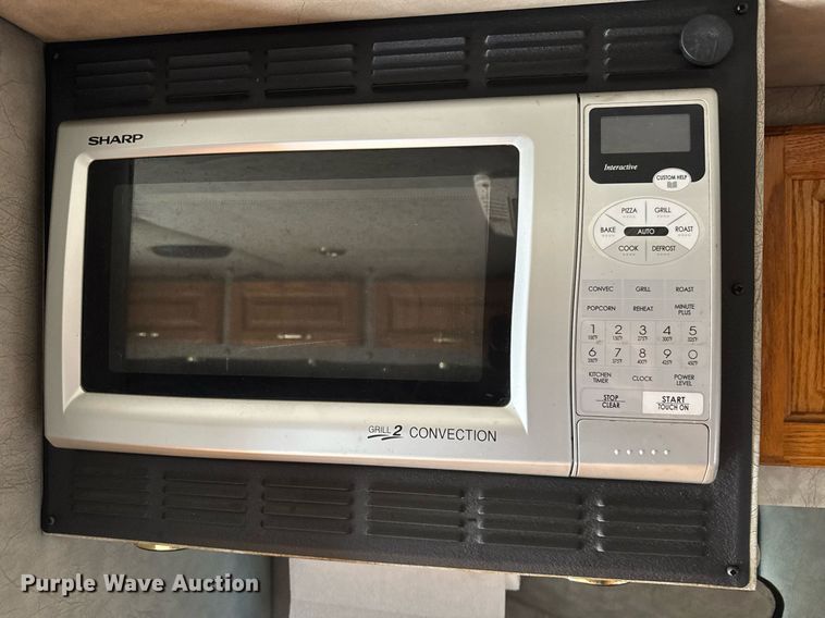 image for item EQ1471 1996 Peterbilt 379 semi truck