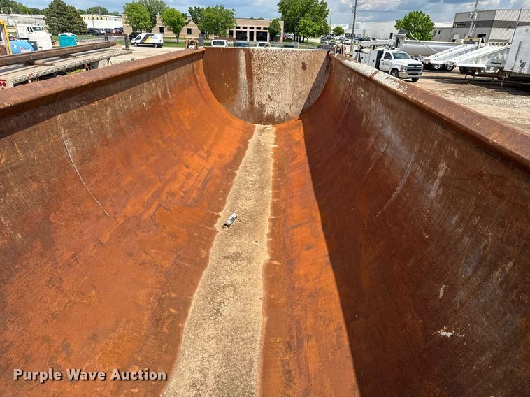 image for item EQ1500 2009 Ranco Anvil ED24-26 end dump trailer