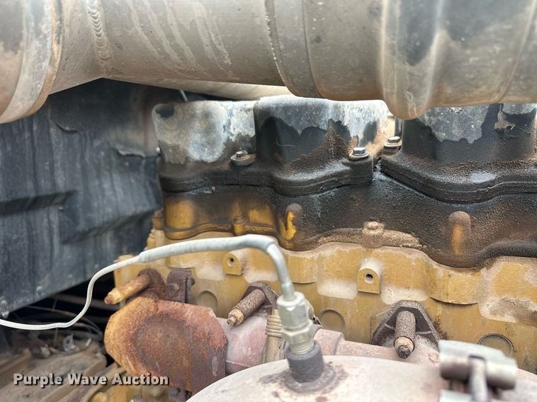 image for item EQ4725 2000 Peterbilt 379 semi truck