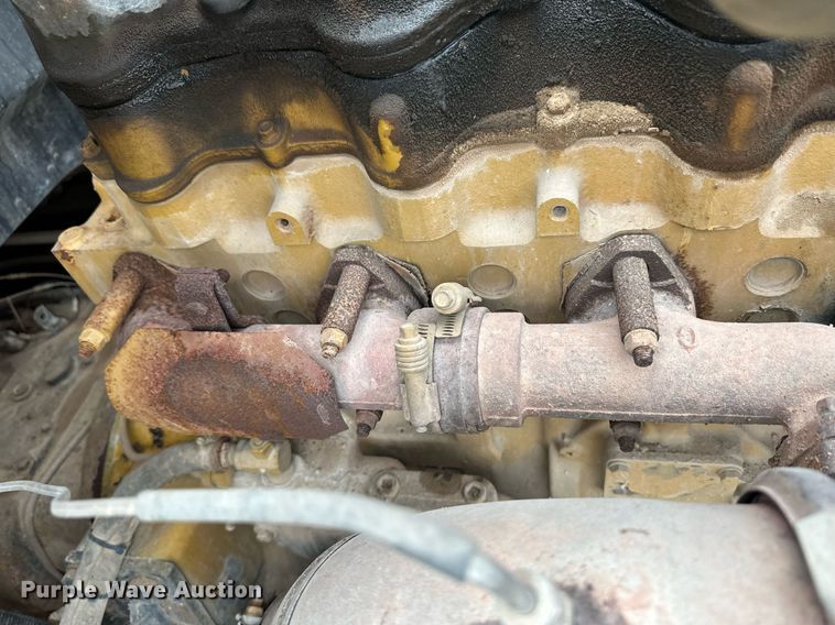 image for item EQ4725 2000 Peterbilt 379 semi truck