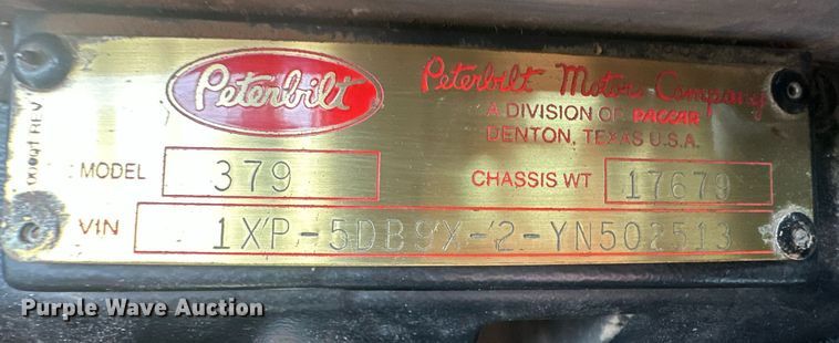 image for item EQ4725 2000 Peterbilt 379 semi truck