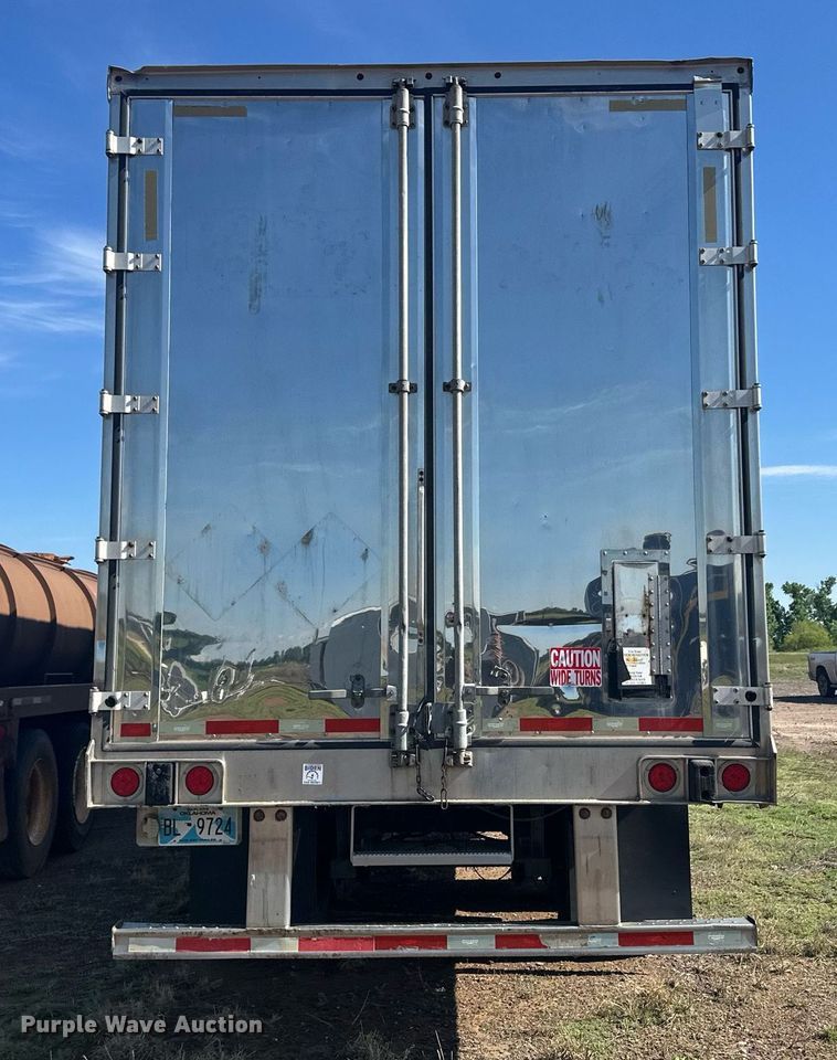 image for item EQ4736 2011 Wabash refrigerated van trailer