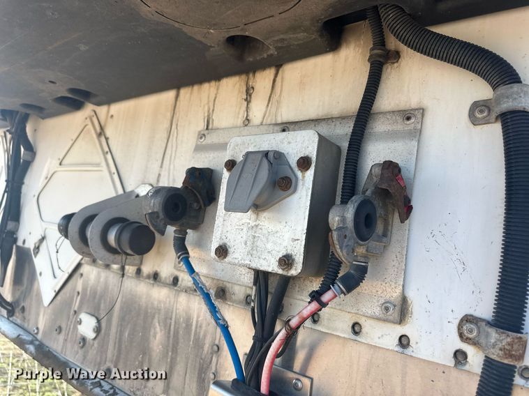 image for item EQ4736 2011 Wabash refrigerated van trailer