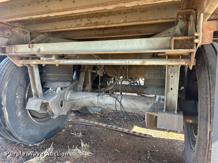 image for item EQ4736 2011 Wabash refrigerated van trailer