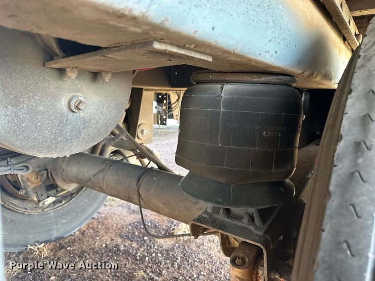 image for item EQ4736 2011 Wabash refrigerated van trailer