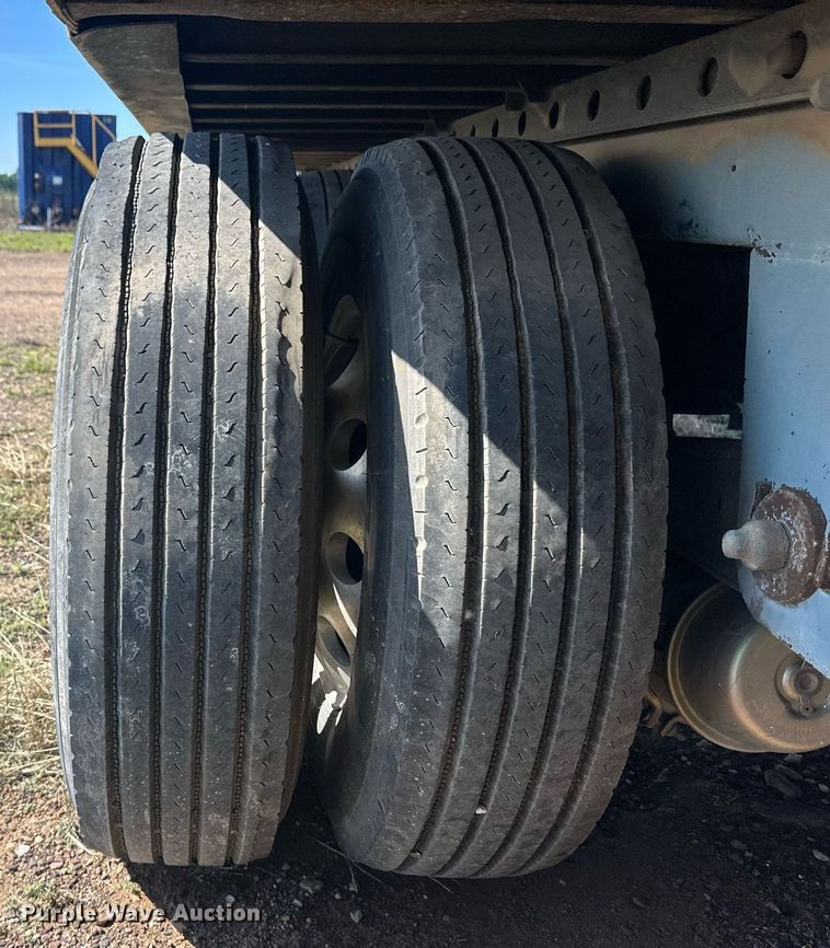 image for item EQ4736 2011 Wabash refrigerated van trailer