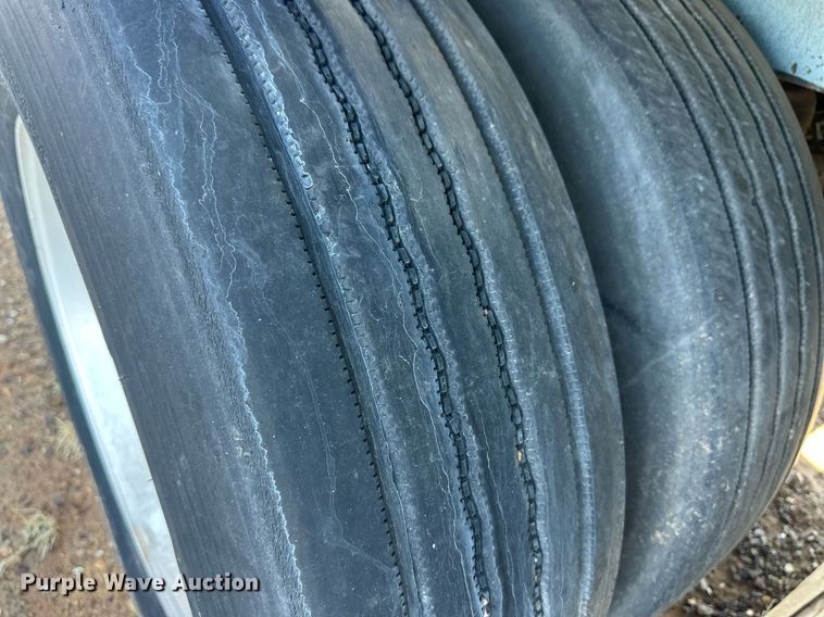 image for item EQ4736 2011 Wabash refrigerated van trailer