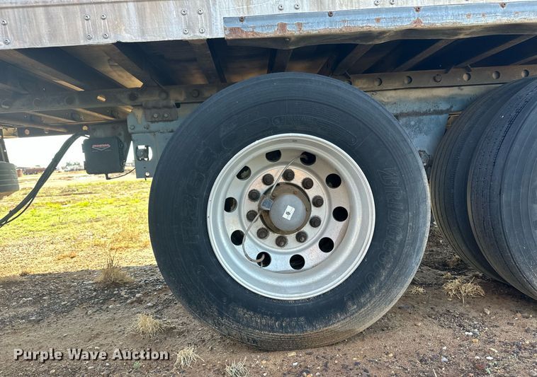 image for item EQ4736 2011 Wabash refrigerated van trailer