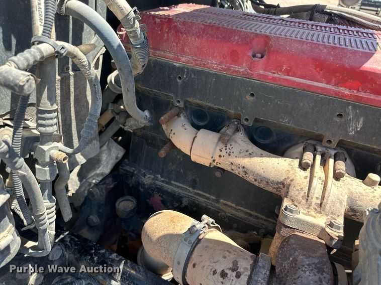 image for item EQ4751 2010 Peterbilt 386 semi truck