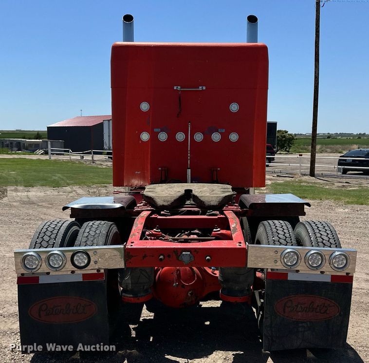 image for item EQ4752 1997 Peterbilt 379 semi truck